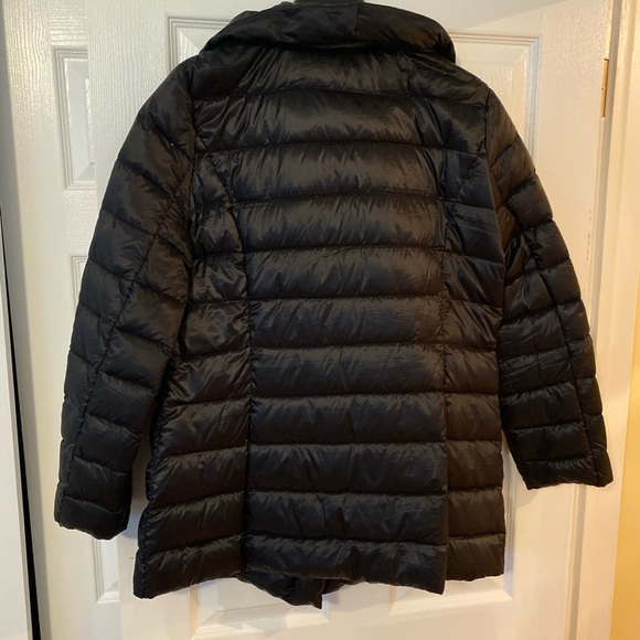 Tahari Down Jacket- XL - Picture 3 of 4